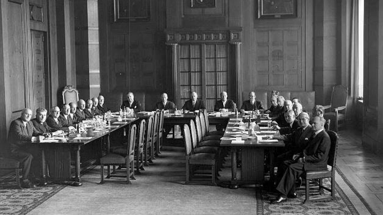The founding meeting of Farbenfabriken Bayer on December 19, 1951. Photo: Bayer AG, Bayer Archives Leverkusen